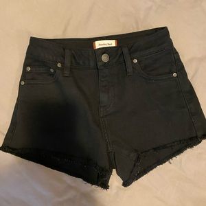 Aritizia Sunday Best high rise black short